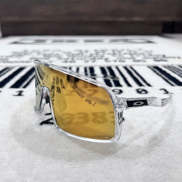 Oakley Sutro Low Bridge OO9406-B537 Polished Clear Frames w/ Prizm 24K Gold Lens - Picture 5 of 13